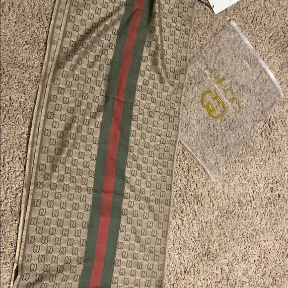 Gucci Scarf - Picture 1 of 3